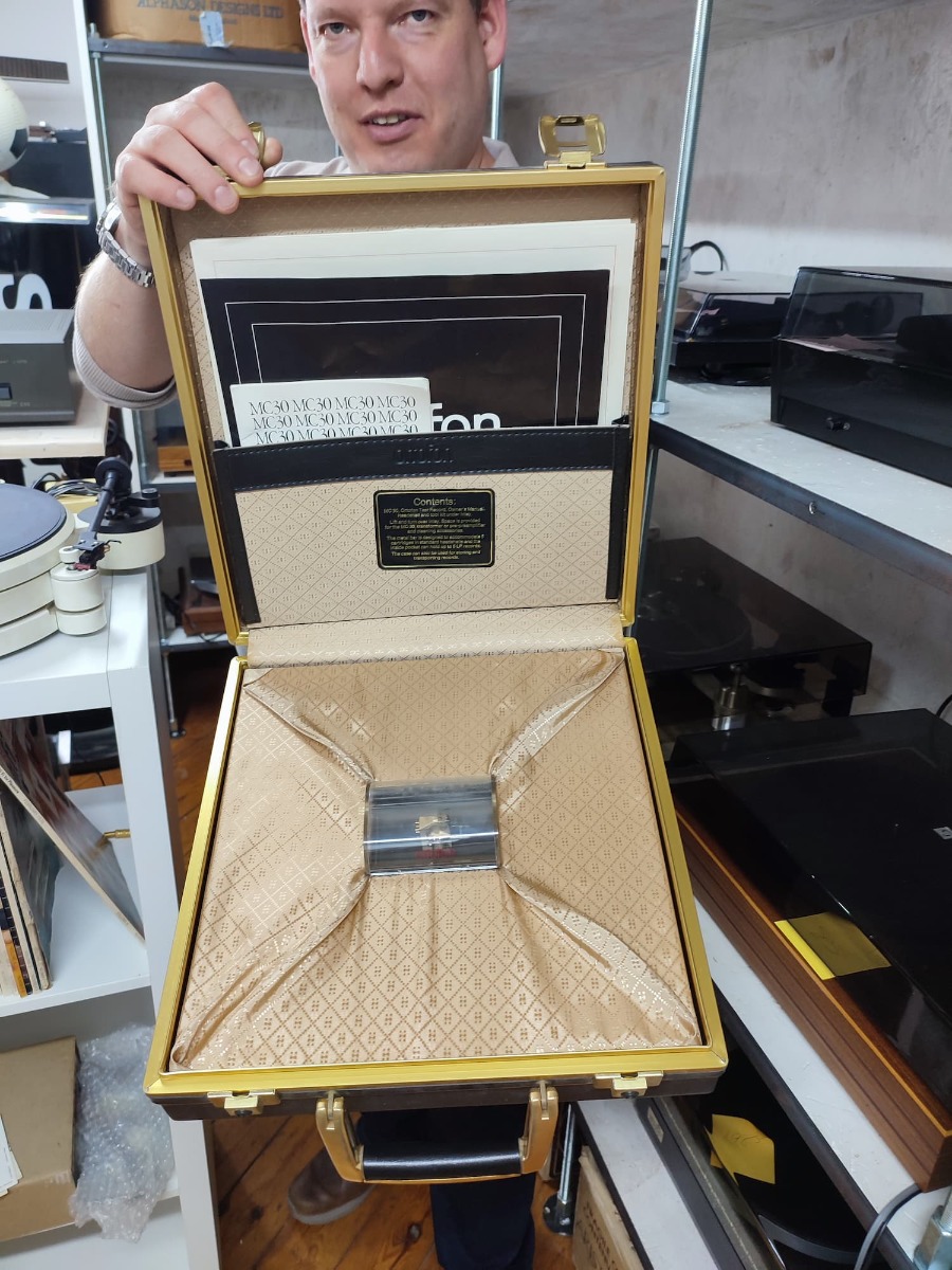 Vintage Ortofon MC30 cartridge and attache carry case at HiFiSound