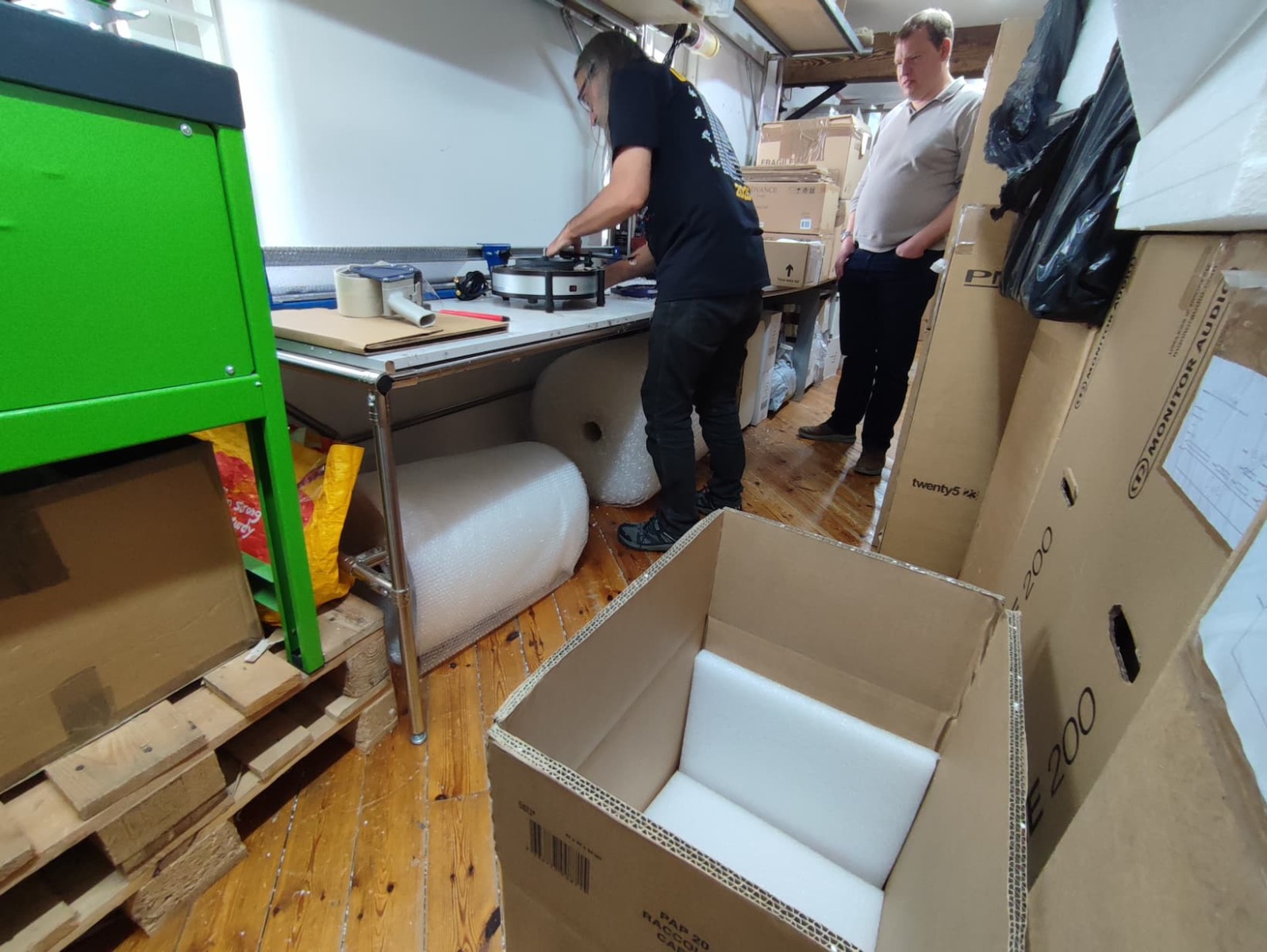 Vintage turntable carefully packed for dispatch by 2NDHANDHIFI at HiFiSound